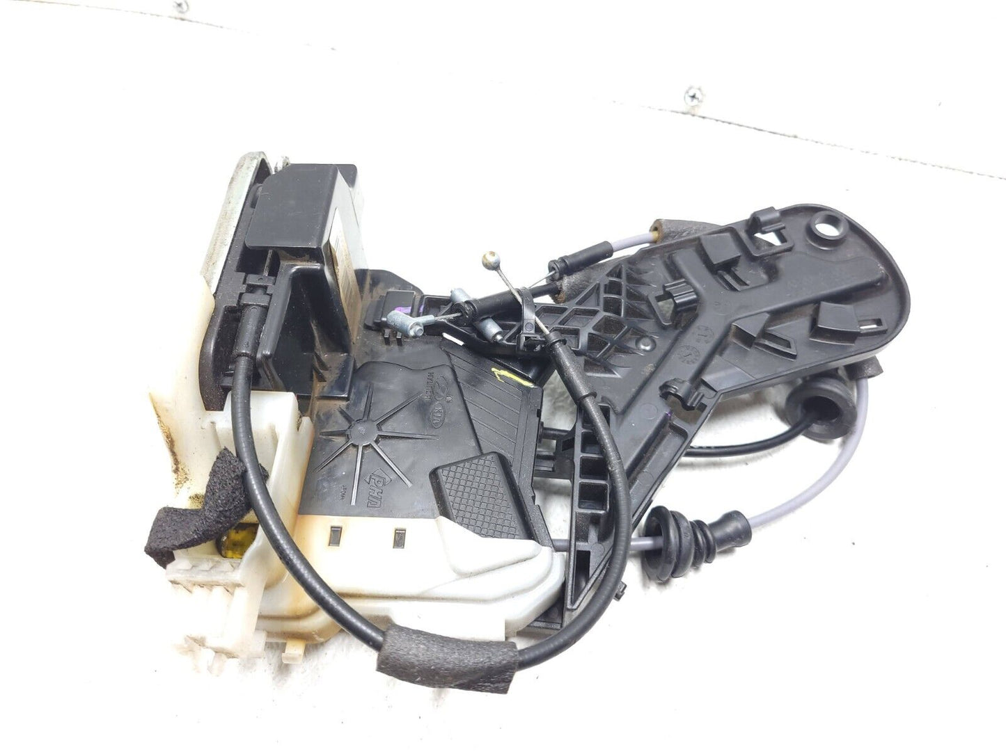 14 15 16 Hyundai Elantra Door Lock Latch Actuator Front Left Driver Side OEM Sdn