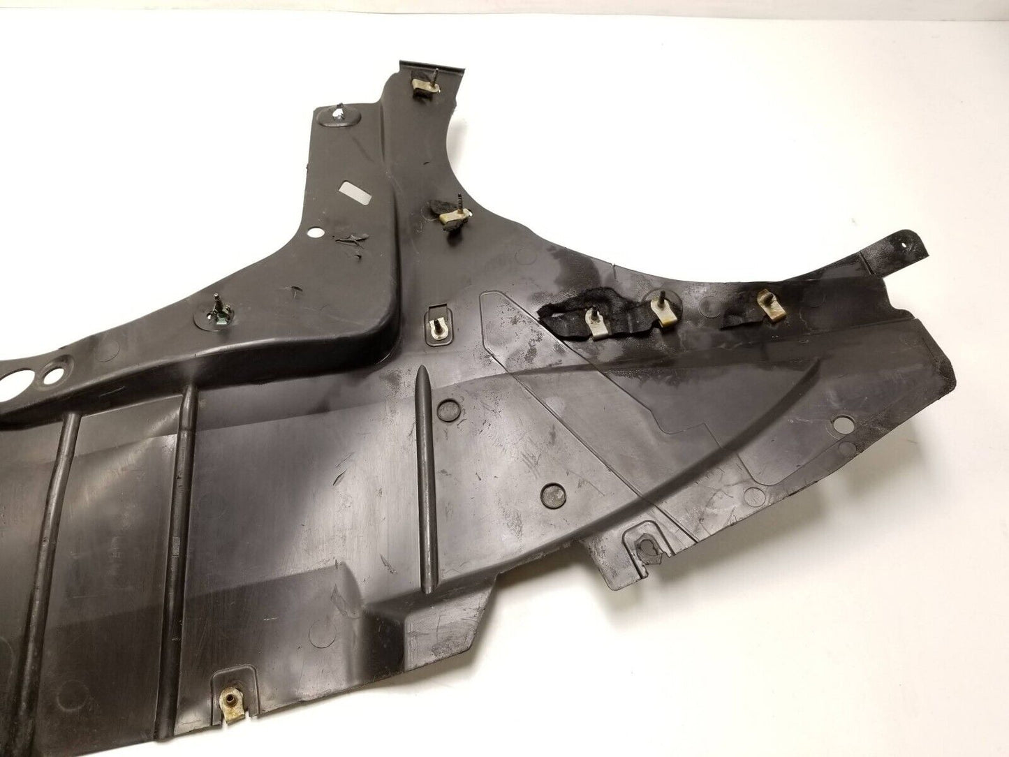 18 - 21 Chevrolet Equinox Front Under Body Splash Shield Air Deflector  OEM