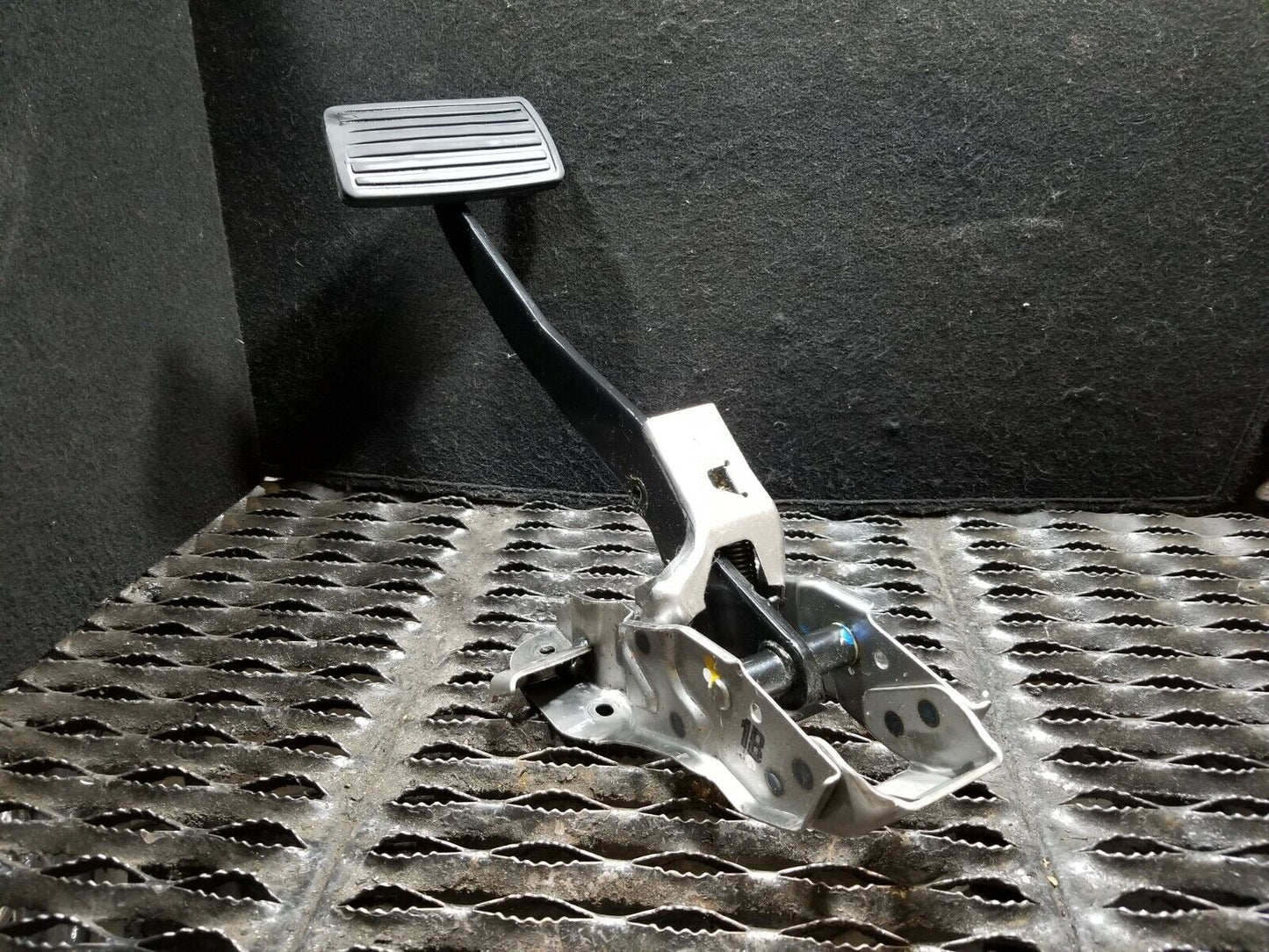 10 11 12 13 14 Acura Tsx Brake Pedal OEM