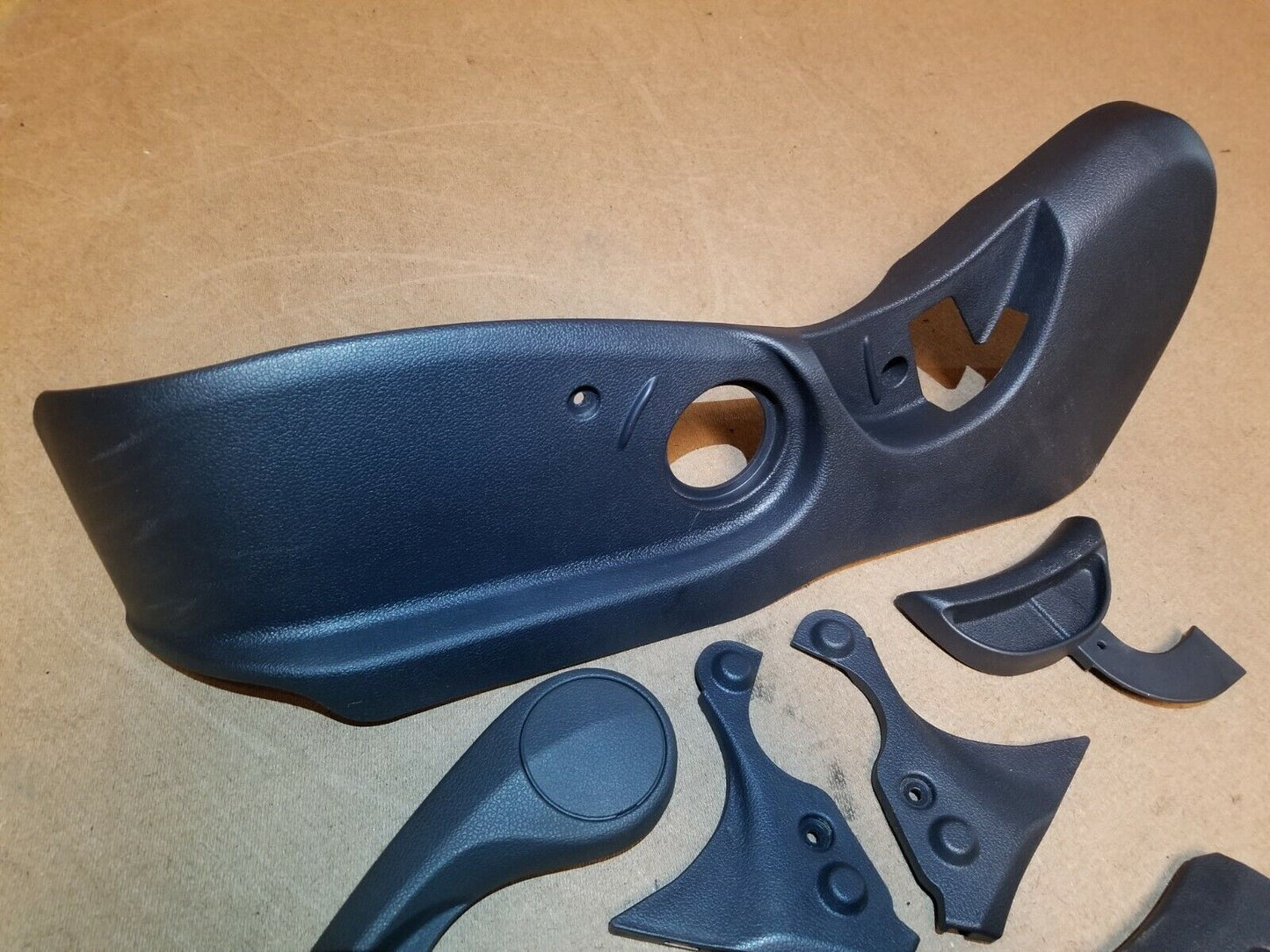 12 13 14 15 Kia Rio Front Driver Seat Side Trim W/ Adjust Knob OEM 54k