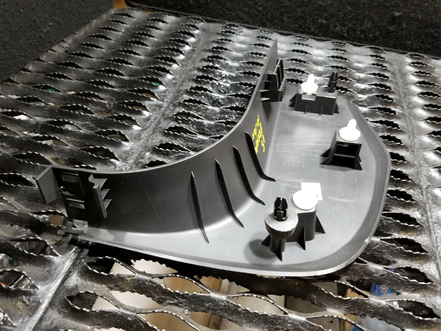 13 14 15 16 Ford Escape Front Right Pass Kick Cover Panel Trim OEM 83k