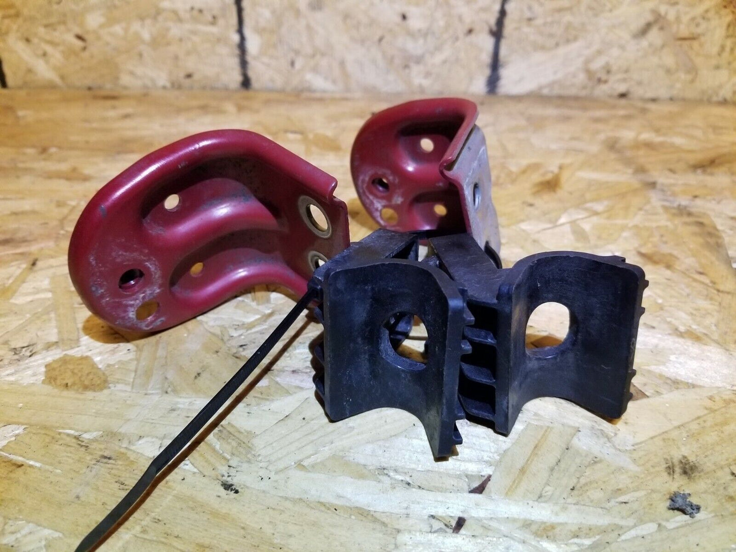 09 10 11 12 13 Mazda 6 2.5l Radiator Support Bracket Left & Right 2pcs OEM