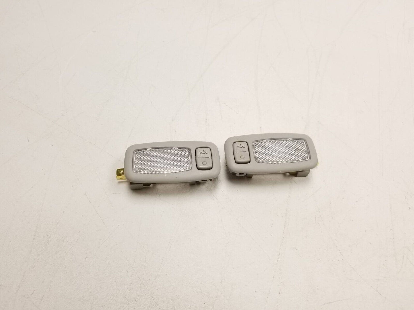 20 21 22 Hyundai Venue Interior Overhead Sun Visor Dome Light Lamp Pair OEM