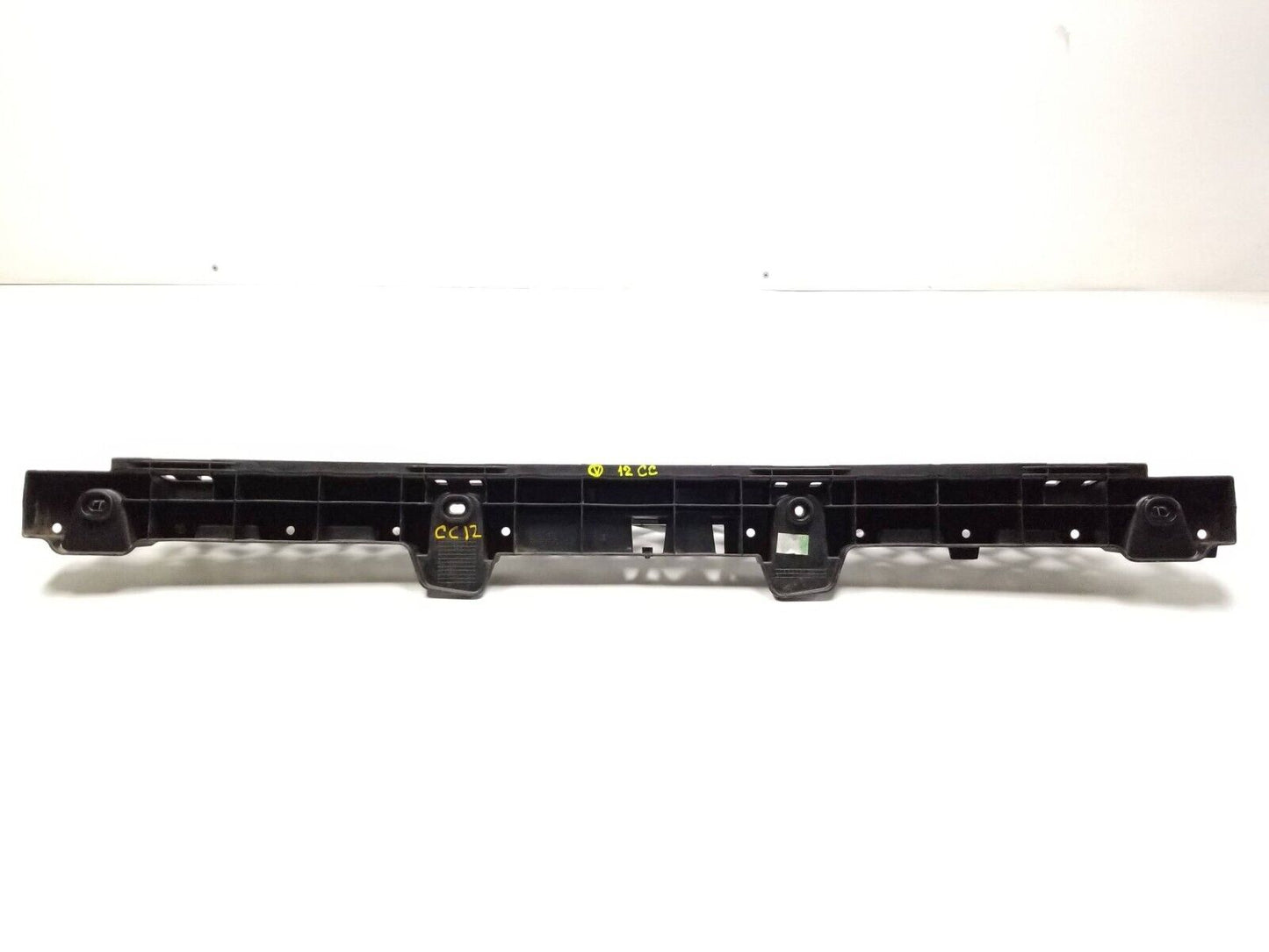 13 - 17 Volkswagen Cc Rear Bumper Center Support Strip 3c8807863 OEM