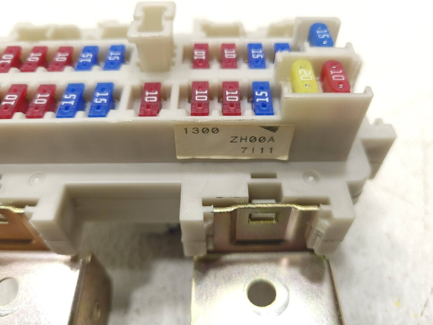 2006-2012 Nissan Armada Fuse Relay Box  OEM