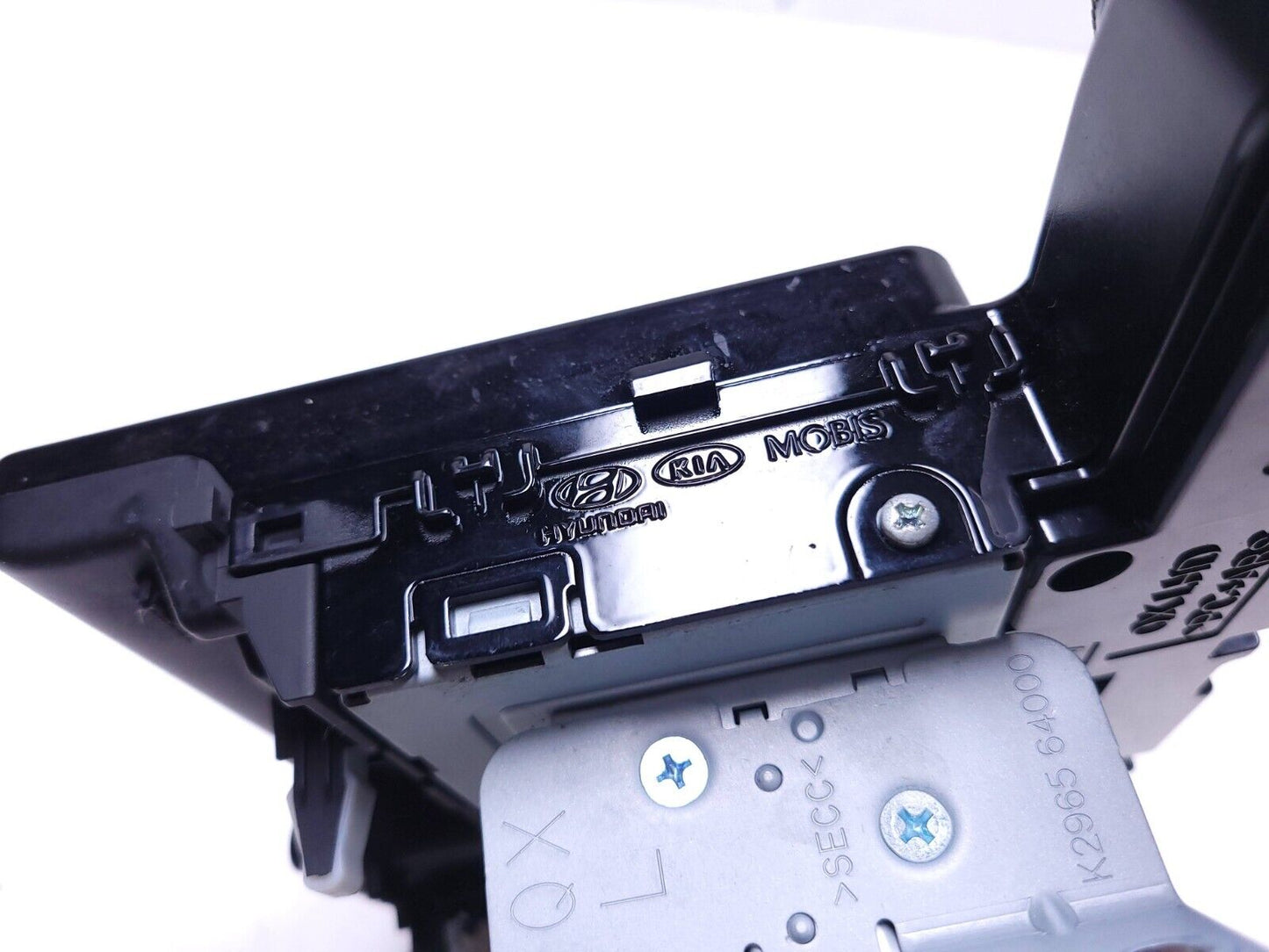 20 21 22 Hyundai Venue 8" Audio Multimedia Display Radio Receiver 96160k2893 OEM