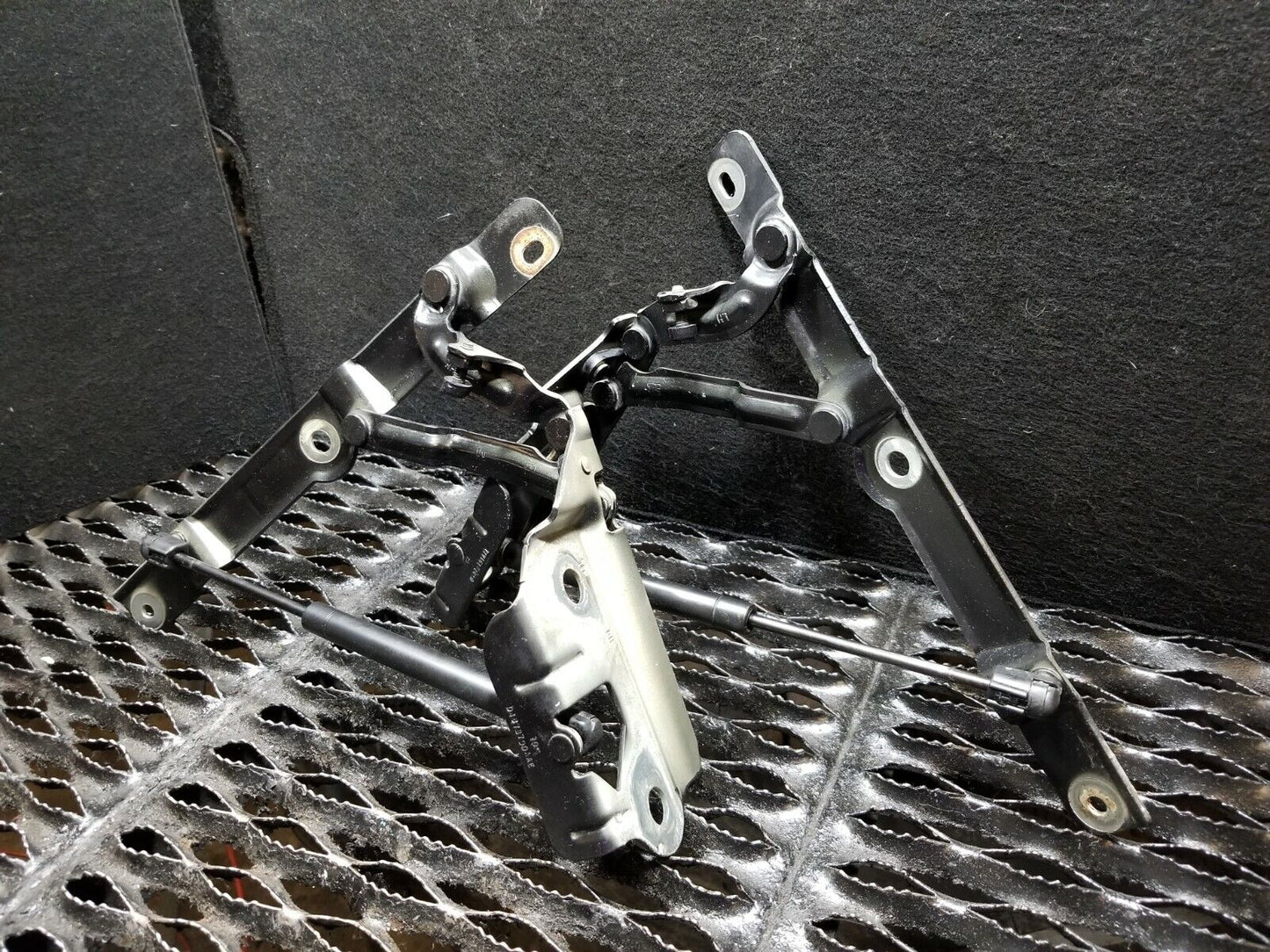 04 05 06 Chrysler Sebring Convertible Trunk Hinge Left & Right Pair OEM