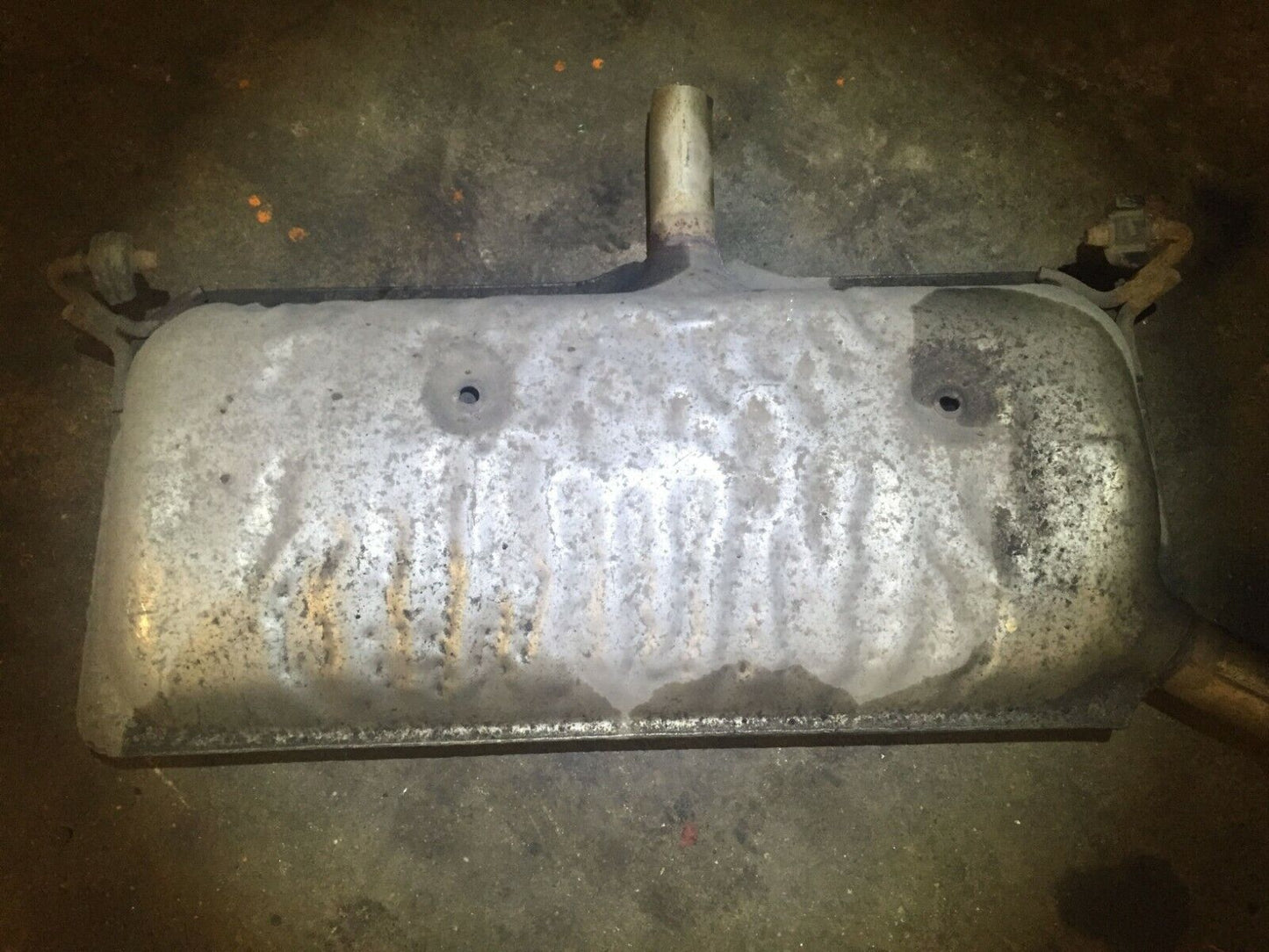 11 12 13 14 Dodge Avenger 2.4l Rear Exhaust Muffler OEM D37