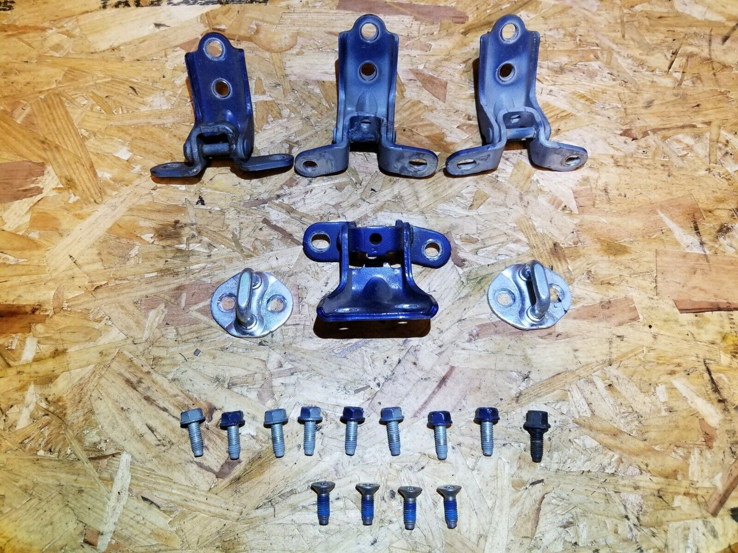 07 08 09 Hyundai Tucson Door Hinge W/ Striker Right Pass Side OEM 89k