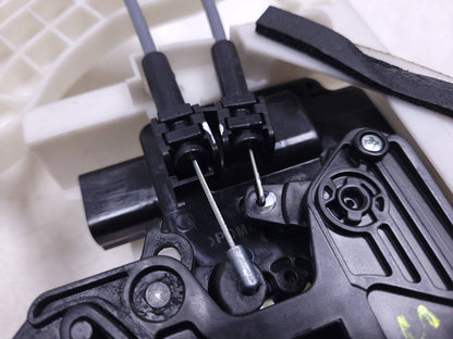 20 21 22 Hyundai Venue Rear Door Lock Latch Actuator Right Passenger Side OEM