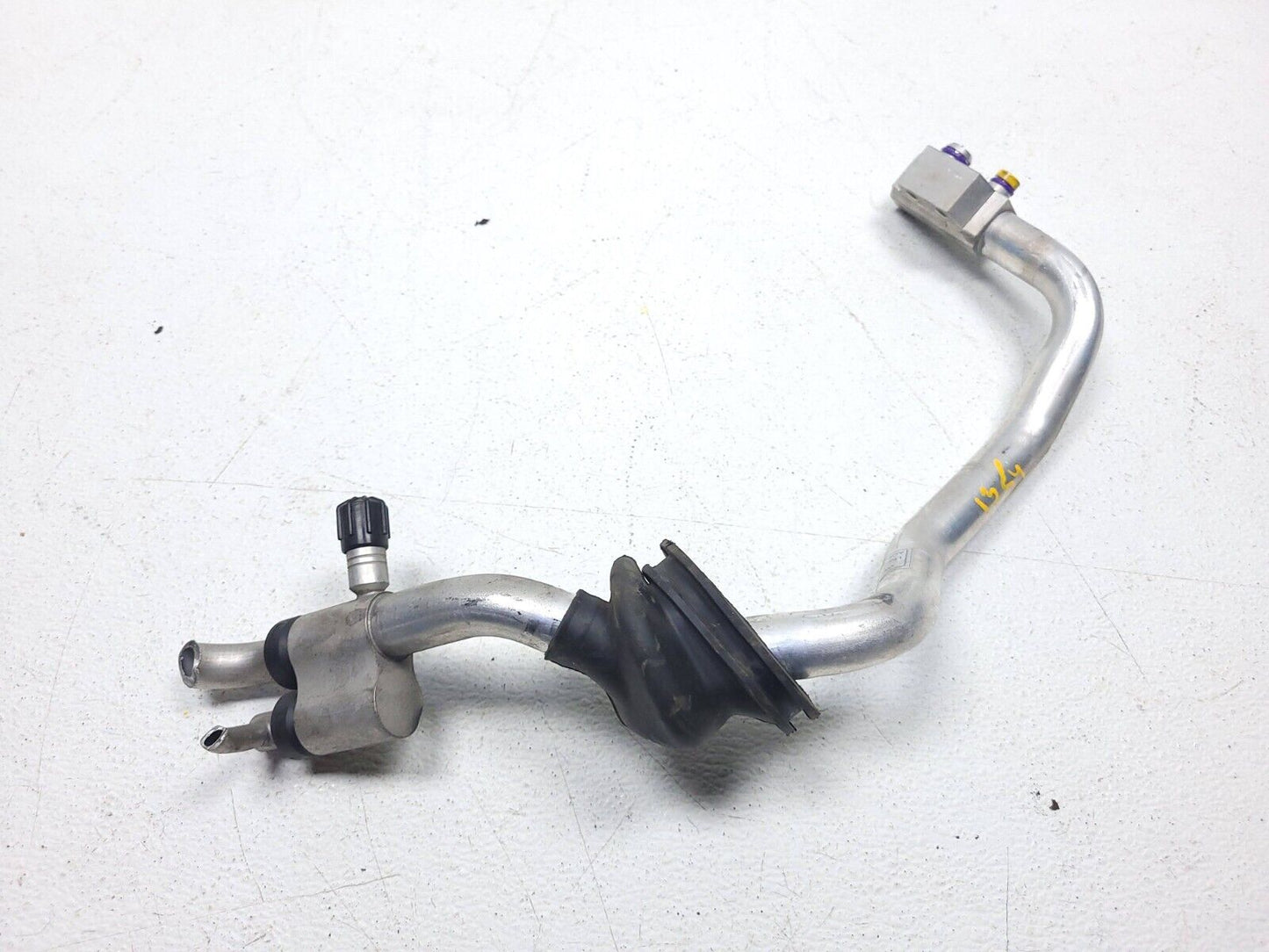 13 14 15 16 Audi A4 S4 Low Pressure AC A/c Line Pipe Tube 8k1260712 OEM 3.0t