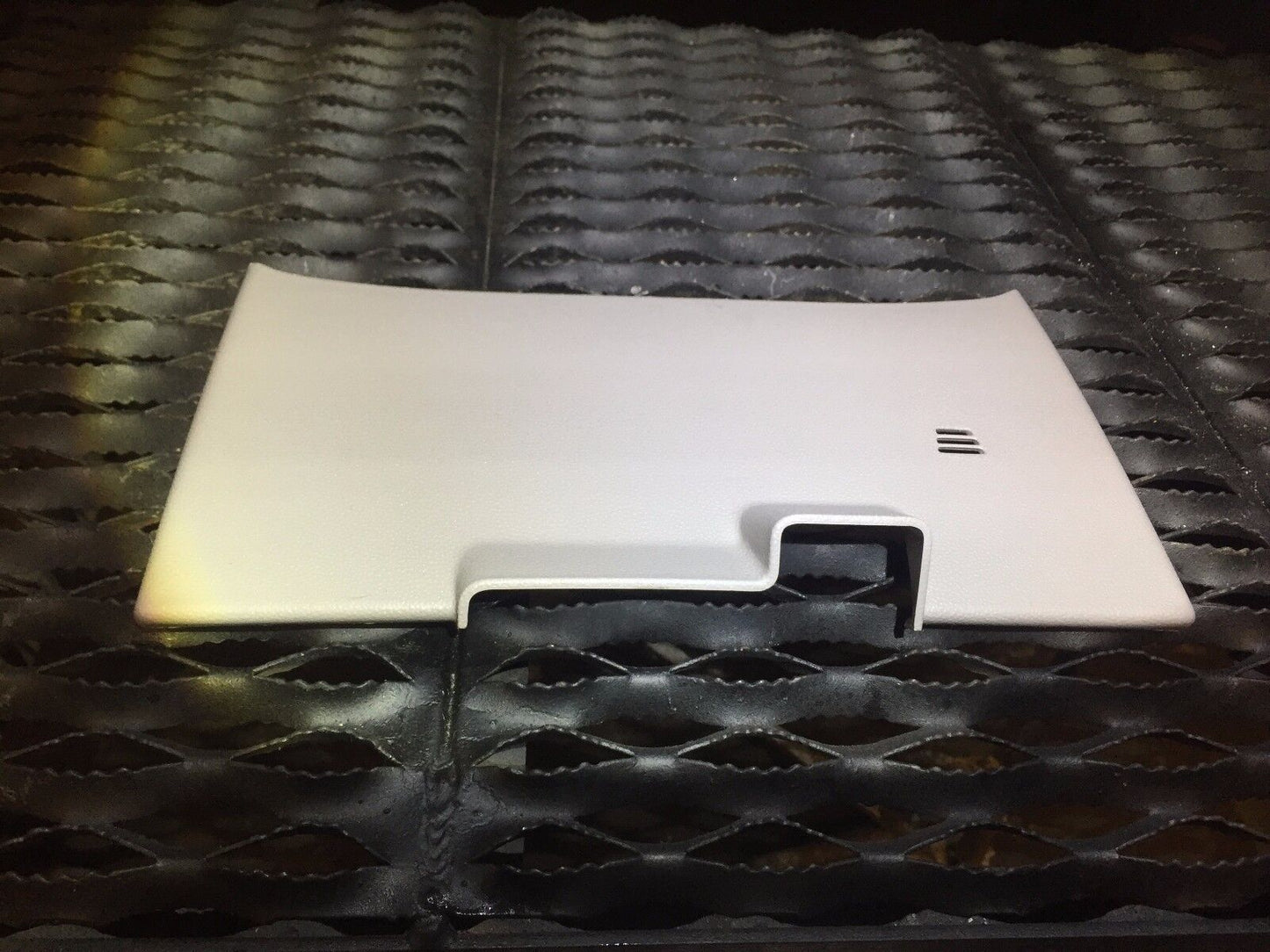 05 06 07 08 09 10 11 Volvo S40 Lower Dash Cover Knee Guard OEM