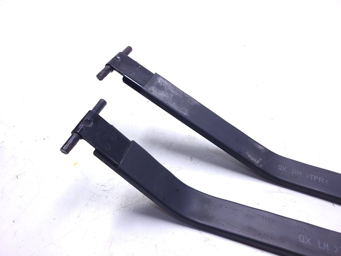20 21 22 Hyundai Venue Fuel Gas Tank Strap Metal Bracket Support Pair OEM