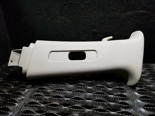 05 06 07 Dodge Magnum Left Driver Side B Pillar Upper Trim Cover OEM