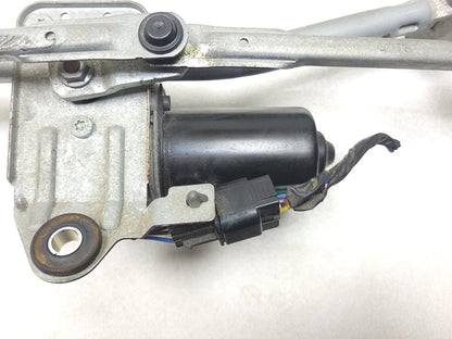 2010 - 2015 Hyundai Tucson Windshield Wiper Motor W/ Linkage OEM