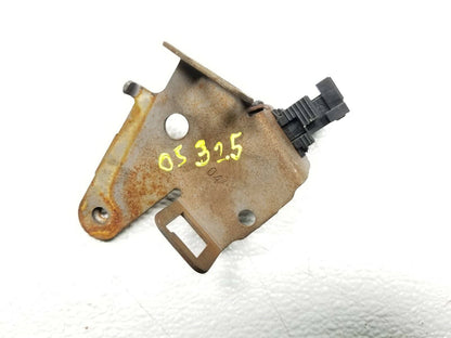 01 02 03 04 05 BMW E46 325xi Manual Tramsmission Brake Pedal Switch OEM