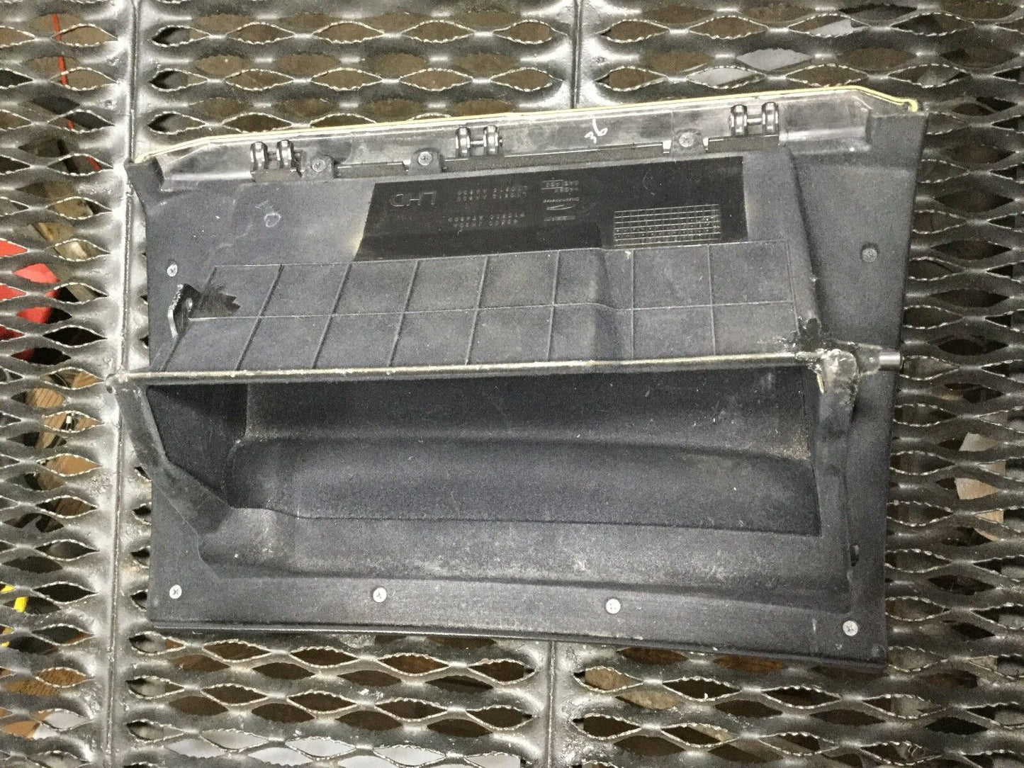 08 09 10 Infiniti G37 Coupe Right Passenger Dash Glove Box Storage Compartment