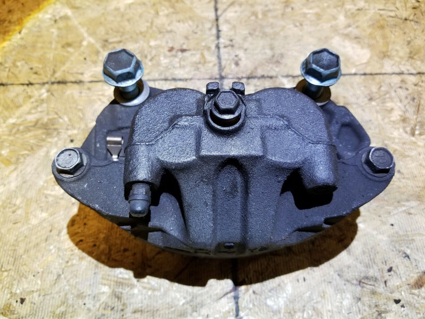 2014 2015 Infiniti Q40 Brake Caliper Front Right Passenger Side OEM 34k