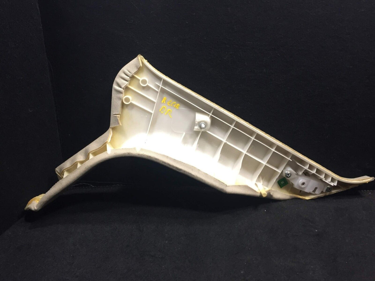 06 07 08 09 10 11 Hyundai Azera Rear Left Driver Side Pillar Trim Cover OEM D24