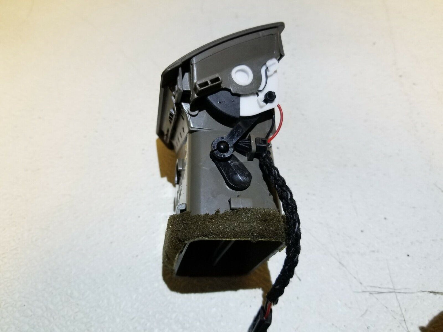 06 07 08 Audi A4 Right Passenger Dashboard AC Heater Air Vent Grille OEM 85k