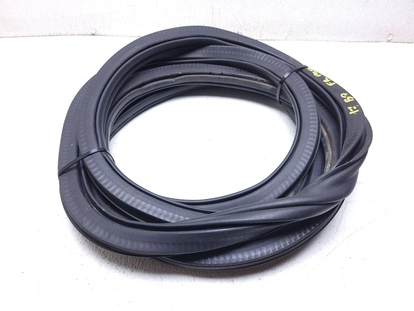 12-19 Volkswagen Passat B7 Front Door Weatherstrip Seal Passenger Side Right OEM