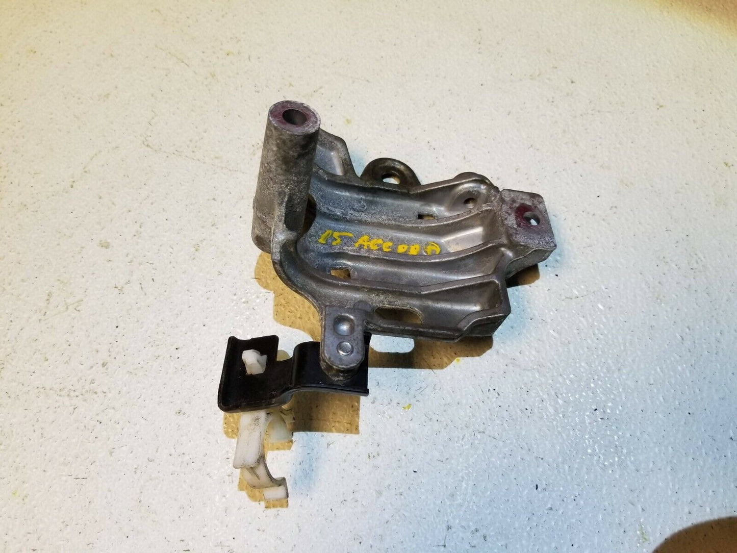 13 14 15 Honda Accord 2.4l Engine Mount Bracket OEM 54k Miles