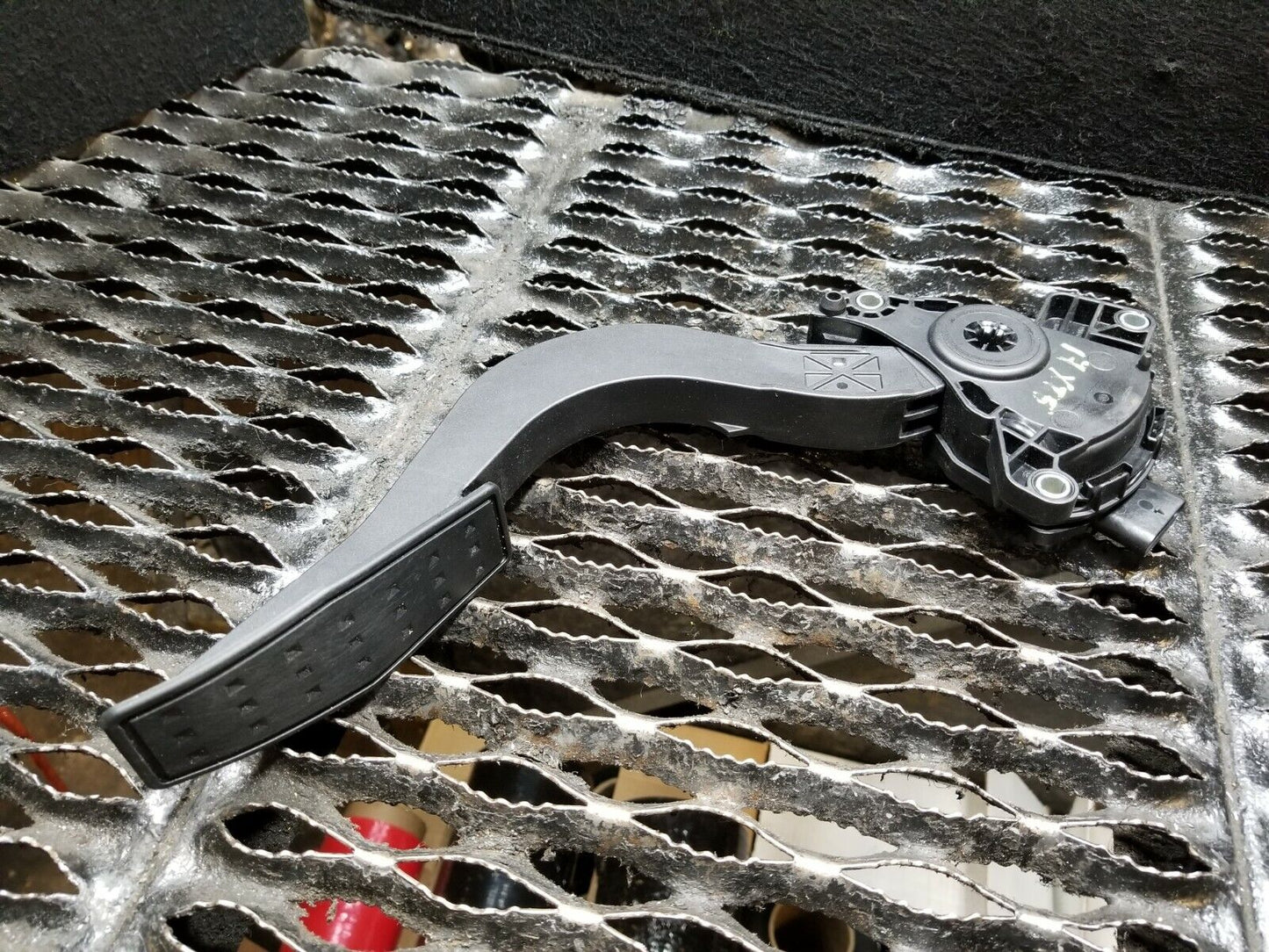 17 18 19 20 Cadillac Xt5 Accelerator Gas Pedal OEM 34k