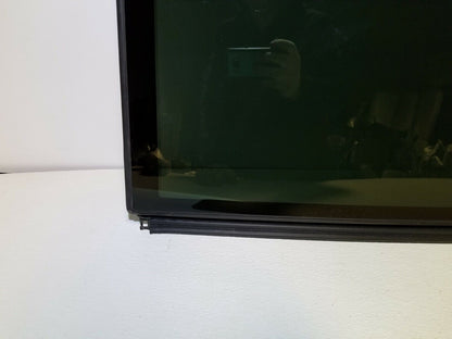 11 12 13 14 15  Audi Q7 Center Middle Sunroof Sun Roof Glass Panel OEM