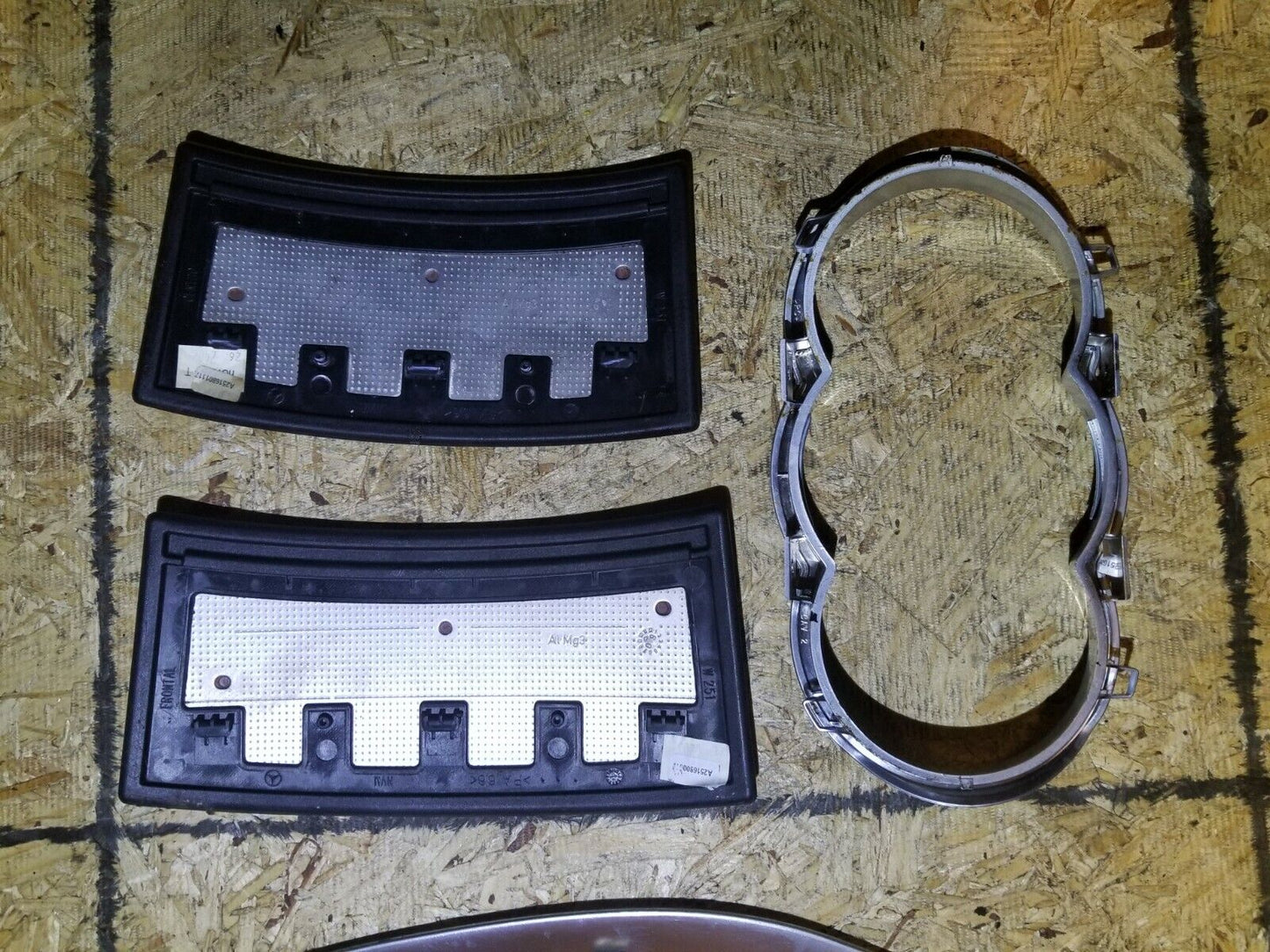 07 08 09 10 Mercedes R350 Center Console Cup Holder Ash Tray Wood Trim OEM