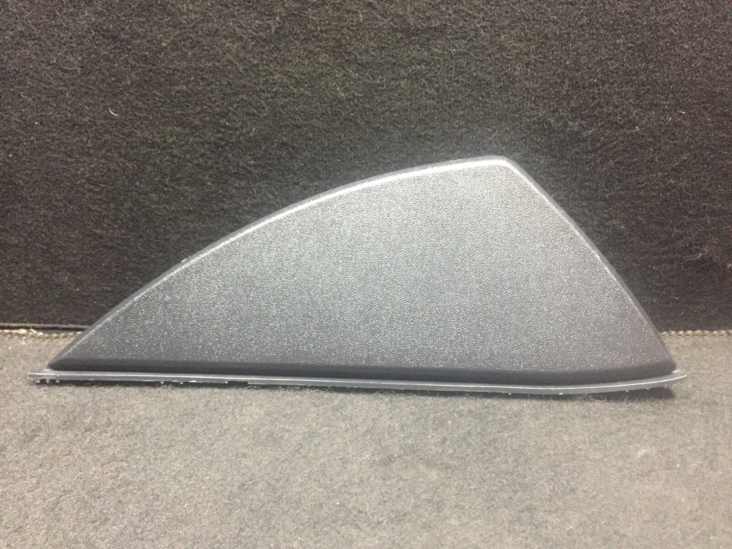10 2010 11 2011 Kia Soul Dash End Cap Right Passenger Side OEM A1 57k