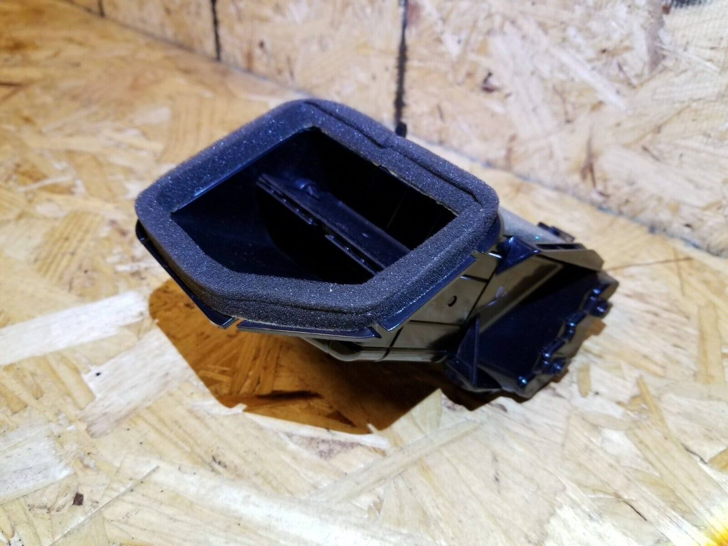 10 11 12 13 Mazda 3 Front Air Vent Right Passenger Side OEM