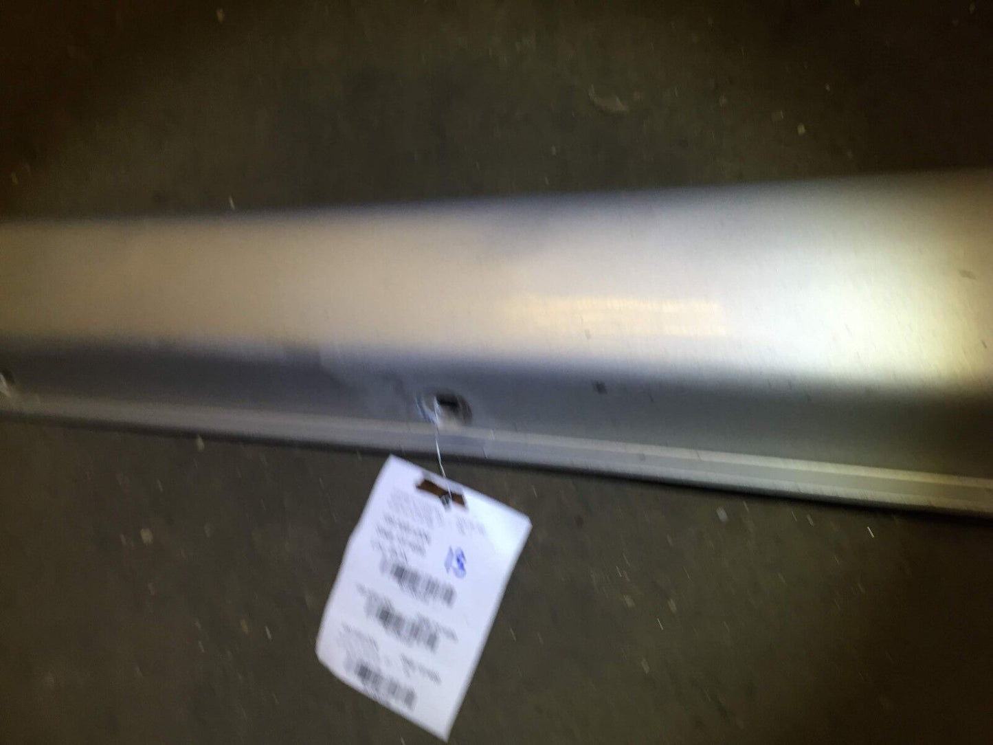 00 01 02 03 04 05 Mercedes Ml350 Right Passenger Rocker Panel Skirt Molding OEM