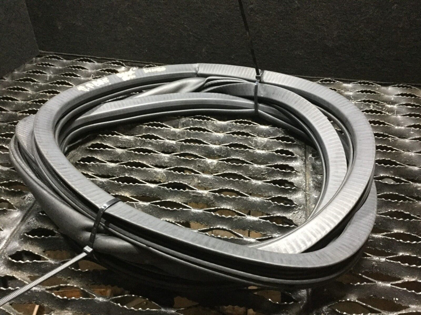 13-16 Dodge Dart Rear Right Door Inner Weather Strip Weatherstrip Seal OEM 4k Mi