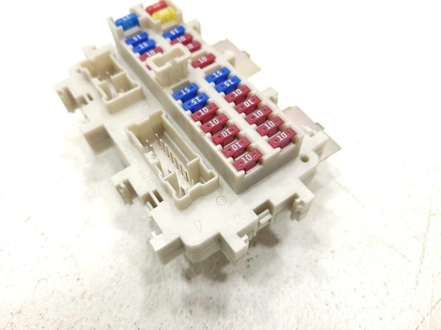 2006-2012 Nissan Armada Fuse Relay Box  OEM