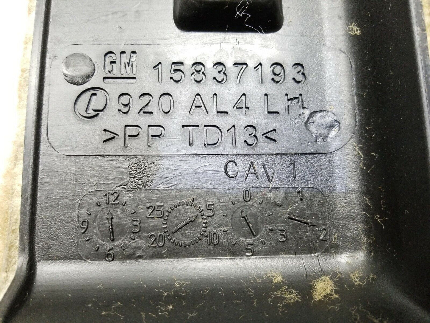 08 09 10 11 12 13 14 Escalade Driver Left Second Row Seat Carpet Cover OEM