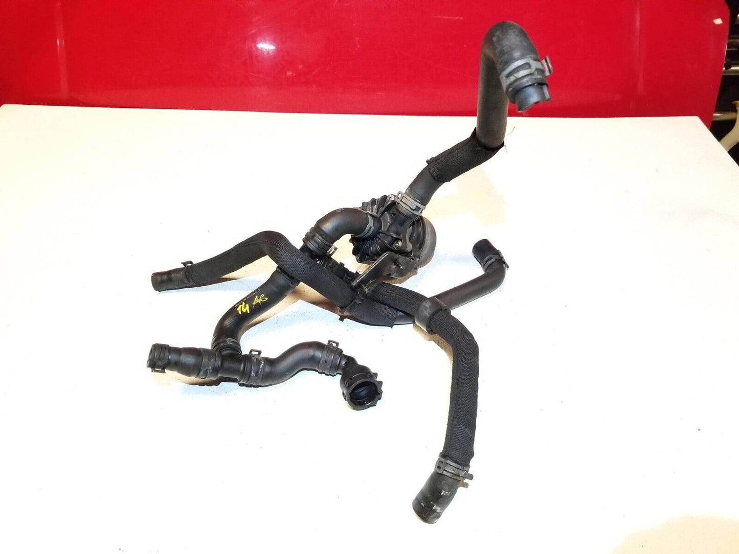 12 13 14 15 Audi A6 C7 Engine Auxiliary Coolant Water Pump W/ Hose 8k0965567 OEM