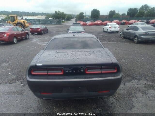 15 - 18 Dodge Challenger Led Tail Light Passenger Side Right OEM