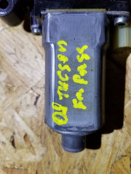 07 08 09 Hyundai Tucson Front Right Passenger Door Window Motor OEM 89k