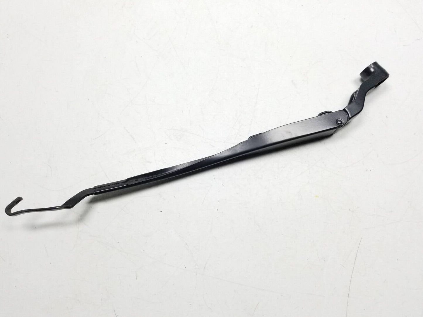 2013 - 2018 Cadillac Ats Windshield Wiper Arm Passenger Side Right OEM