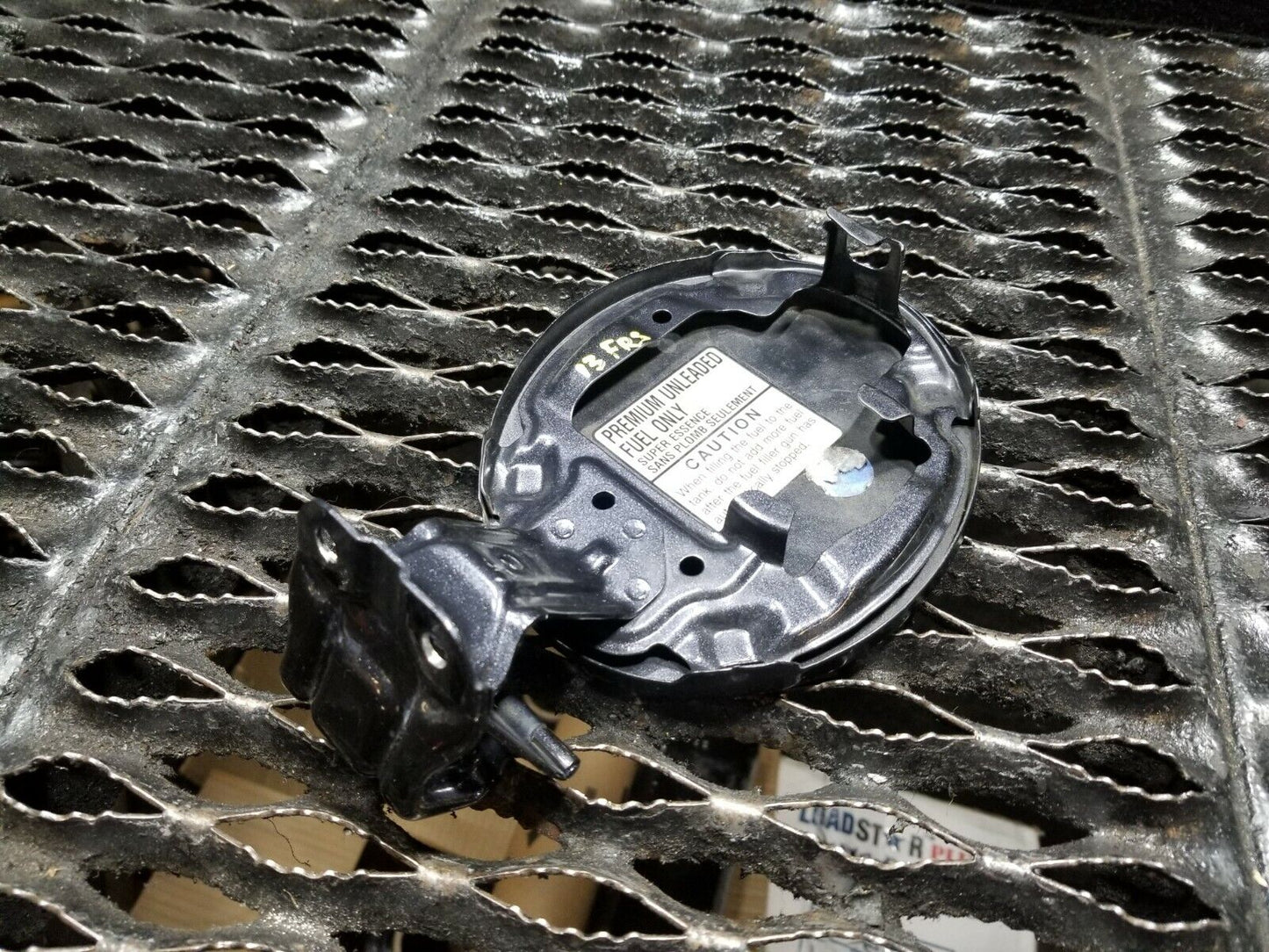 13 14 15 16 Scion Fr-s Fuel Tank Door Lid Color Code : 61k OEM