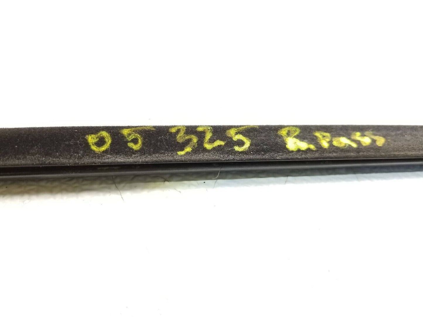 01 02 03 04 05 BMW E46 Sdn Rear Right Pass Door Belt Seal Molding OEM 125k Miles