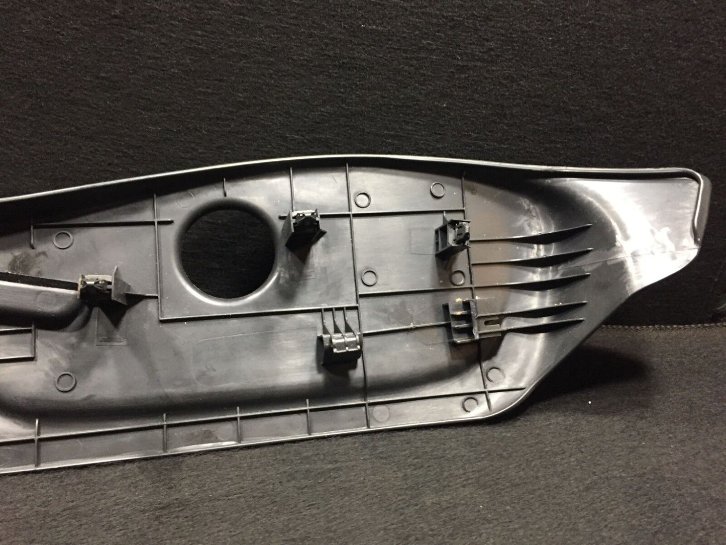 11 12 13 14 Nissan Juke Front Left	seat Cushion Outer Finish Panel OEM D30