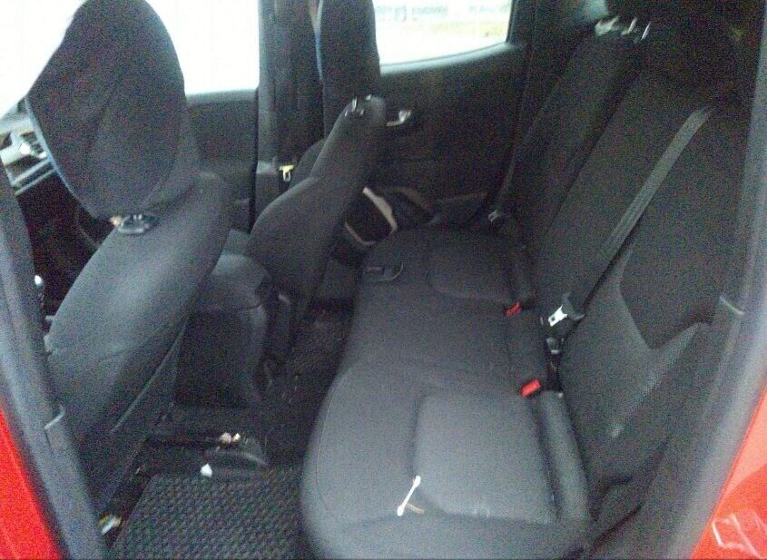 15 16 17 Jeep Renegade Rear Left Driver C Pillar Cover Trim OEM 62k Miles