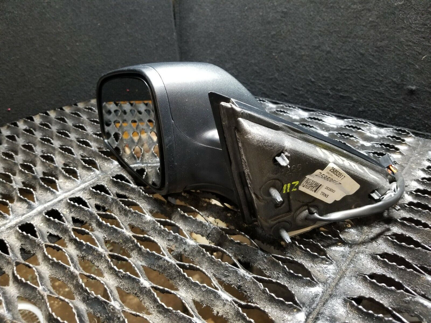 09 2009 Chevrolet Malibu Driver Left Door Side View Mirror OEM #117