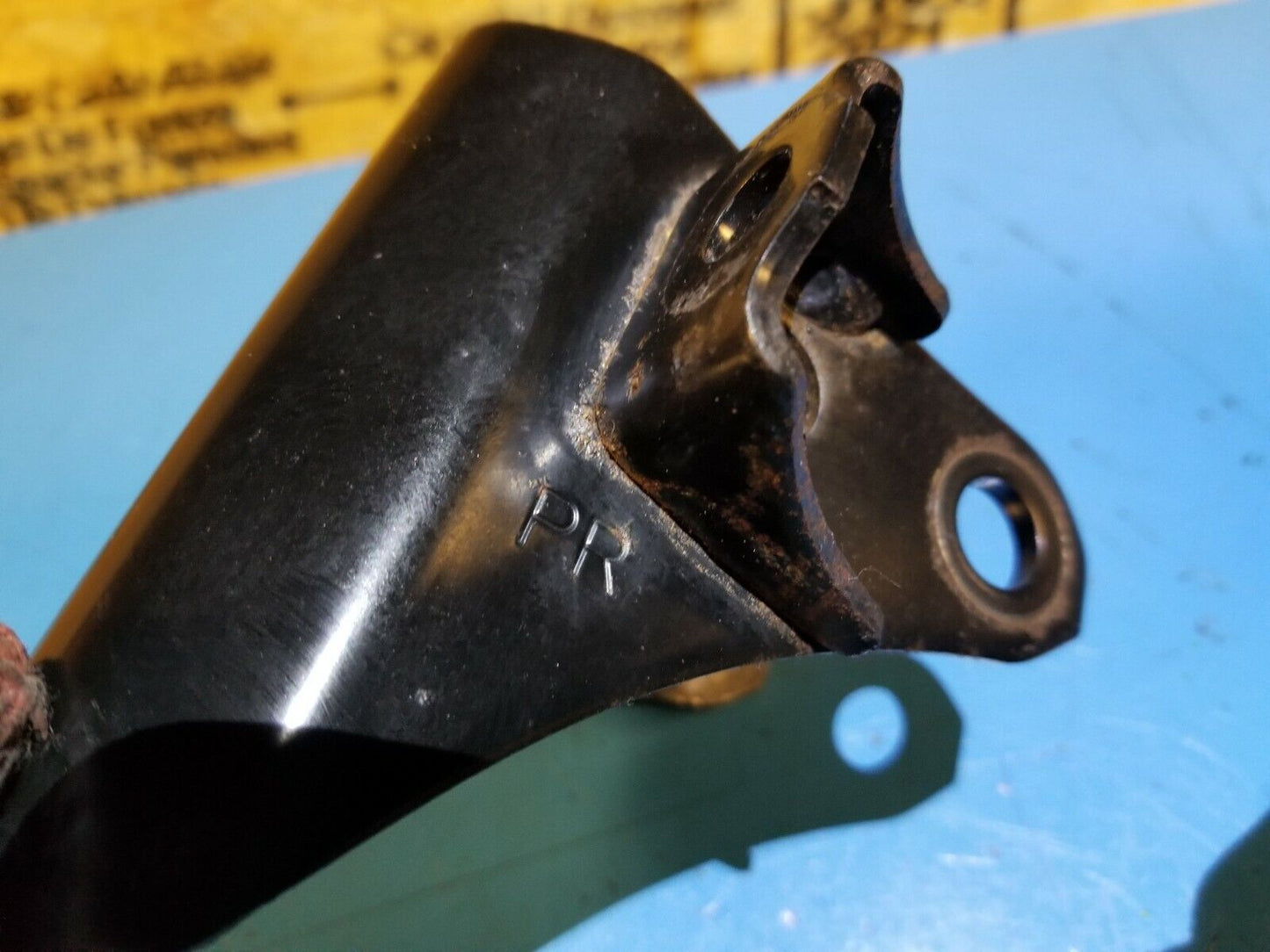 11 12 13 14 15 Lexus CT200h Transmission Mount Bracket OEM