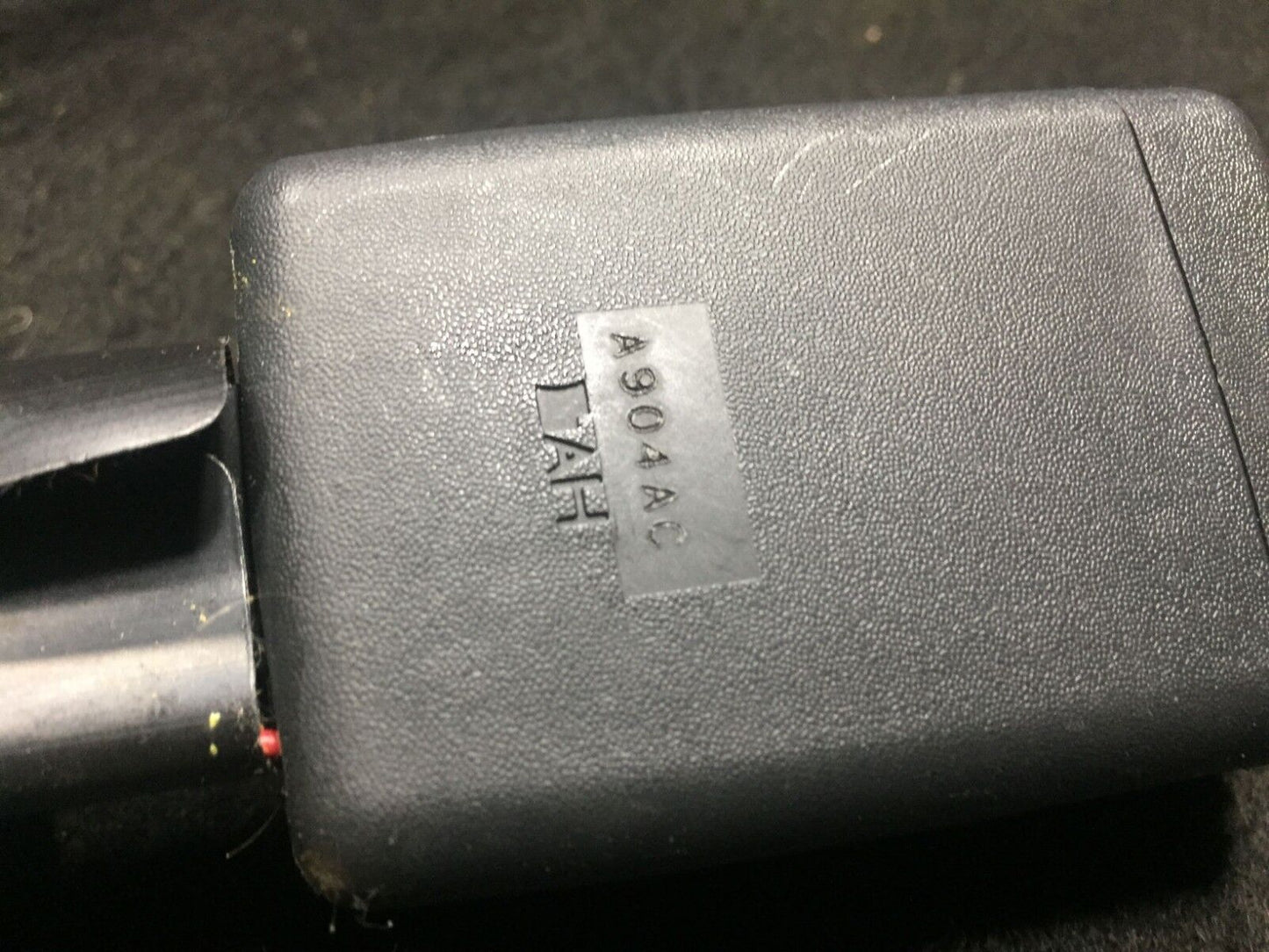 2010 2011 Kia Soul Front Right Passenger Seat Belt Buckle  OEM A1