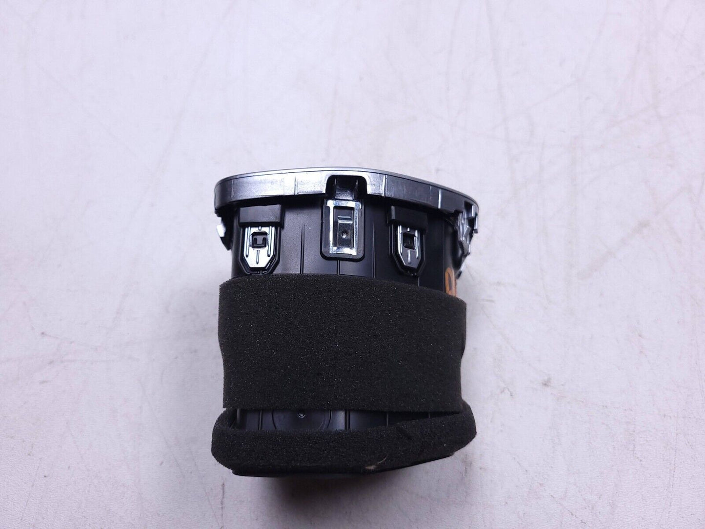 20 21 22 Hyundai Venue Dash Air Vent Left Driver Side OEM