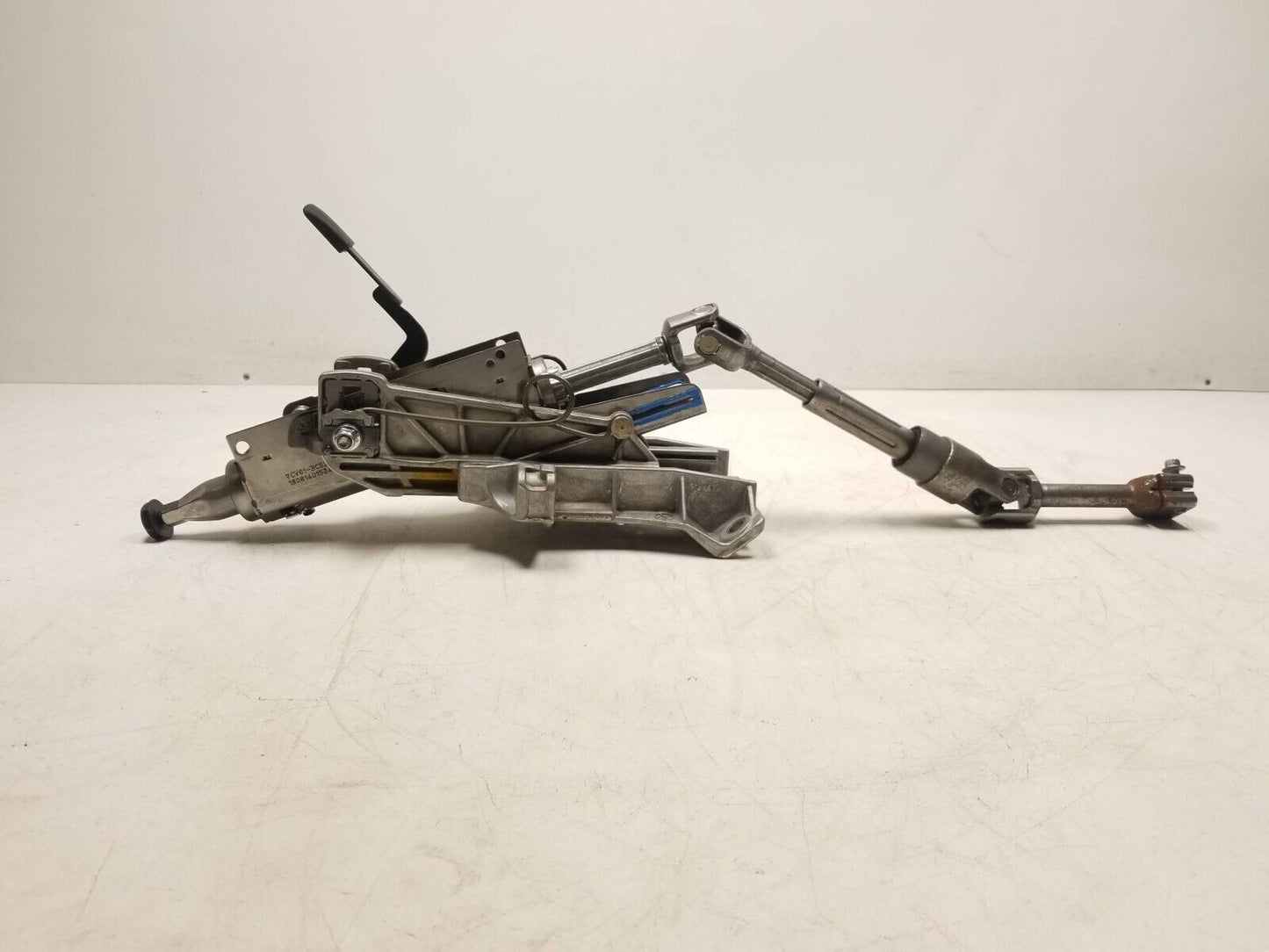 17 18 19 Ford Escape Steering Column OEM