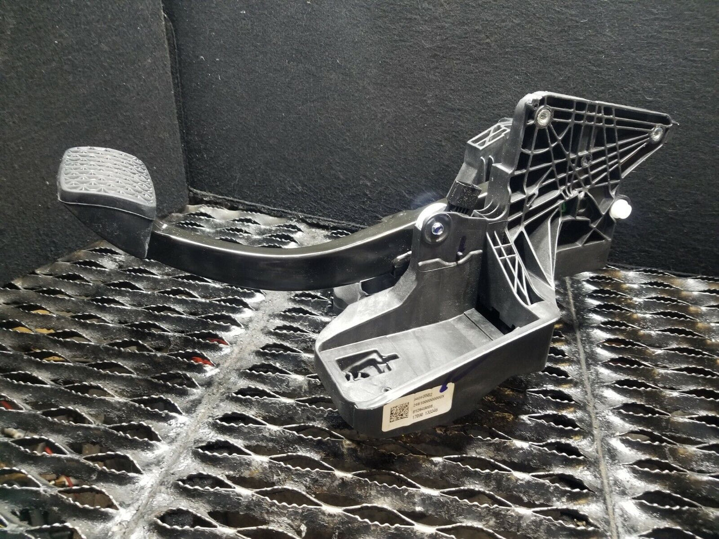 16 17 18 19 Chevrolet Malibu At Brake Pedal Assy OEM 3k