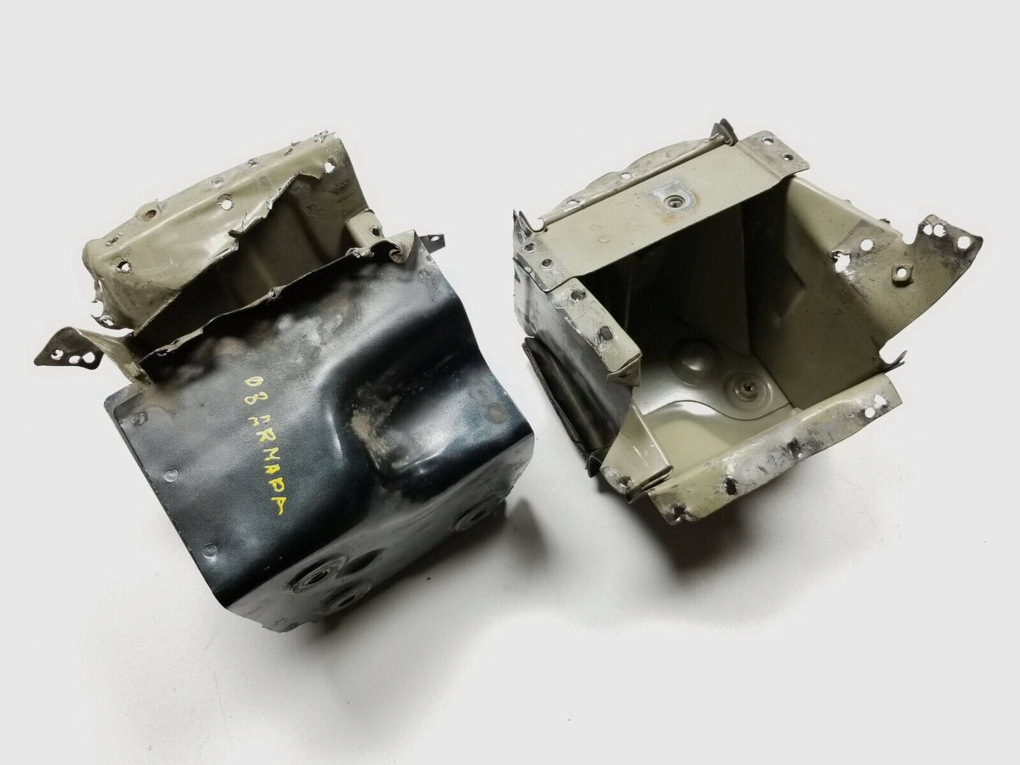 2006-2012 Nissan Armada Front Reinforcement Bar Bracket Pair OEM